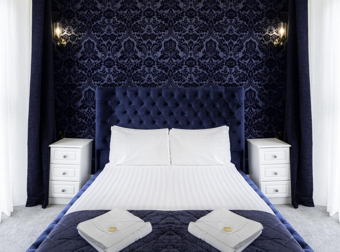 The Pier Hotel Истборн Екстериор снимка