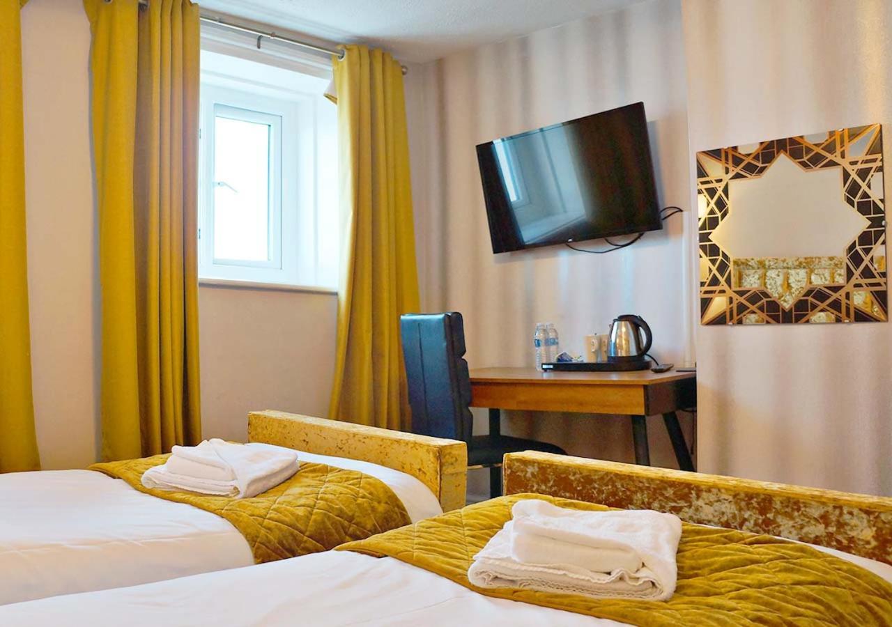 The Pier Hotel Истборн Екстериор снимка