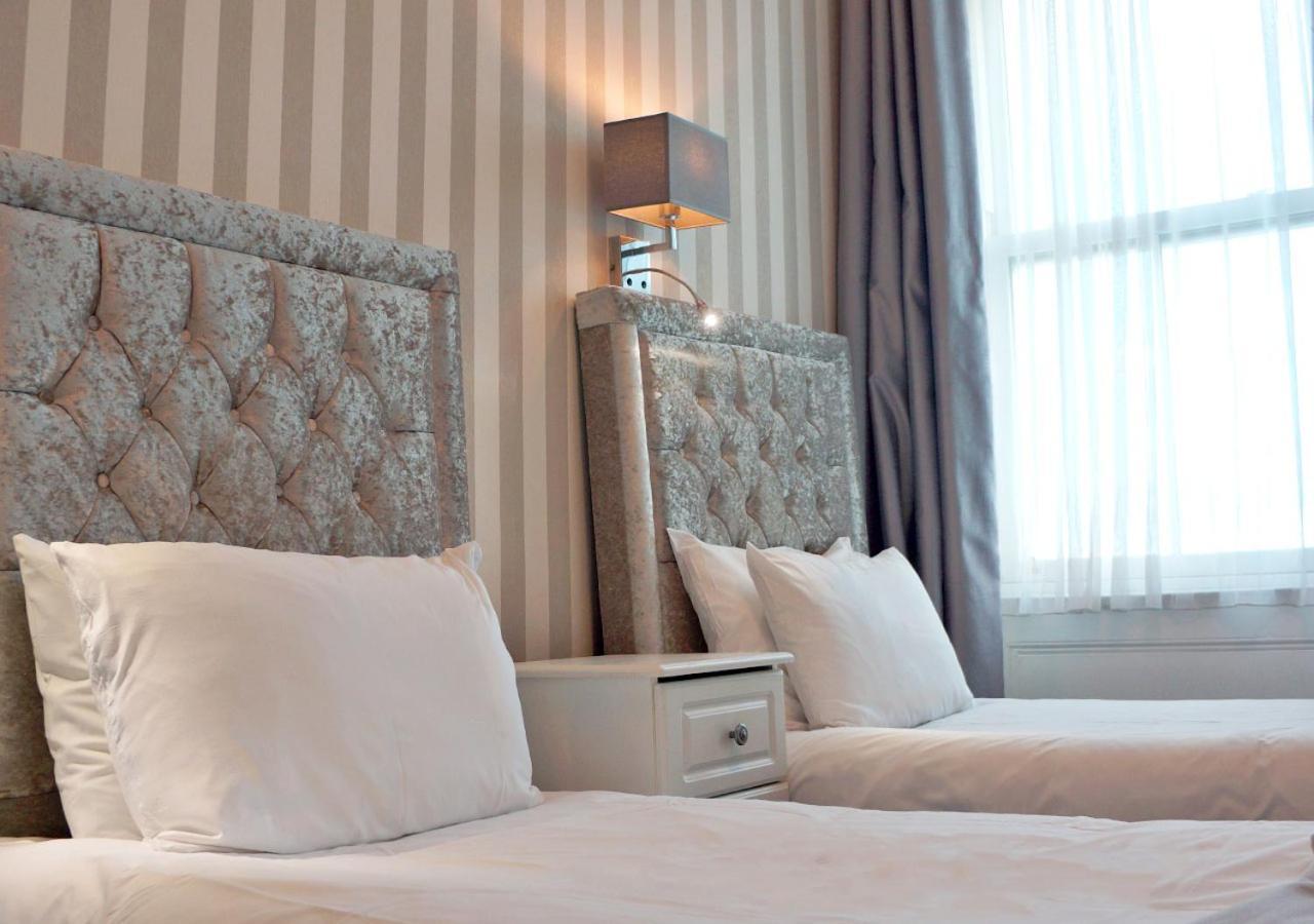 The Pier Hotel Истборн Екстериор снимка