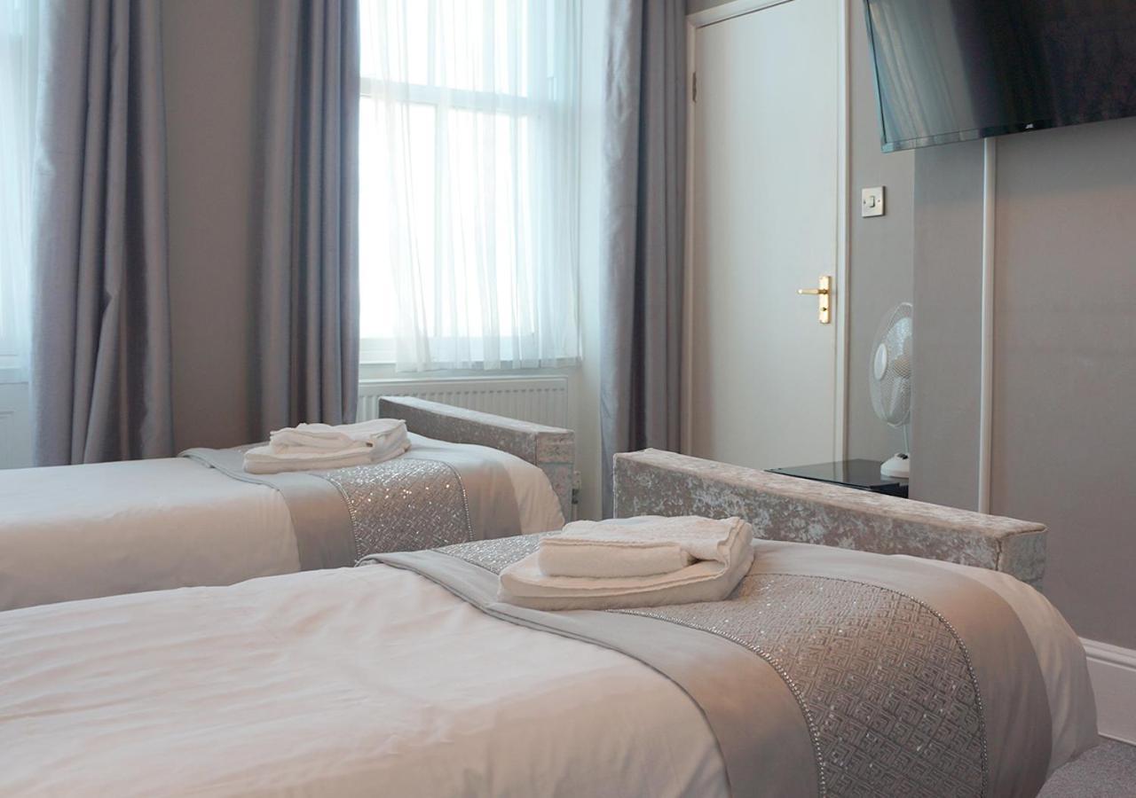 The Pier Hotel Истборн Екстериор снимка
