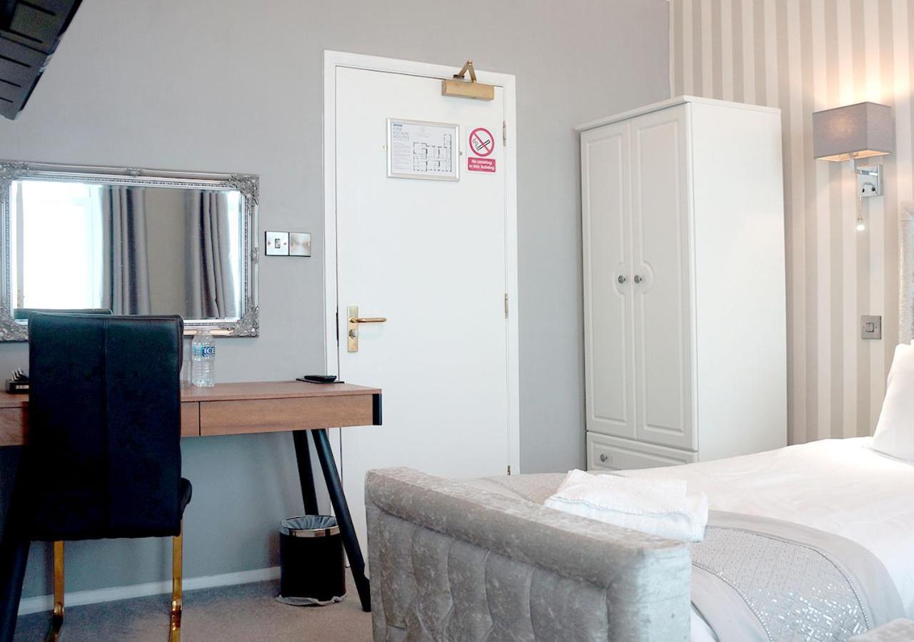 The Pier Hotel Истборн Екстериор снимка